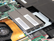 Zwei SSDs arbeiten im RAID-0-Verbund zusammen, ...