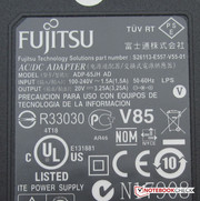 ...und kann eine maximale Leistung von 65 Watt bereitstellen.