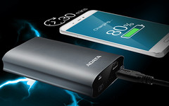 Adata A10050QC: High Speed Power Bank mit Qualcomm Quick Charge 3.0