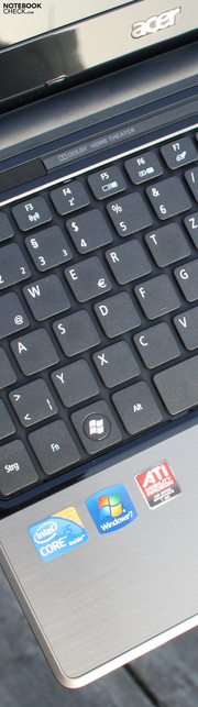 Acer Aspire TimelineX 3820TG: wertige Oberflächen