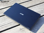 Die Optik wirkt hochwertig, vor allem wegen des Deckels aus gebürstetem Aluminium.