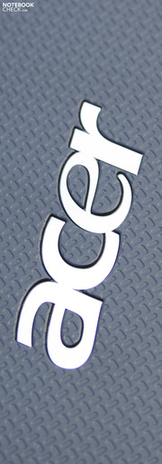 Acer Aspire 5742G-458G64Mnkk: Der schlichte und griffige Kunststoff gefällt dem Büronutzer.