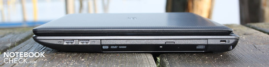Rechte Seite: 2 x USB 2.0, DVD-Brenner, Kensington