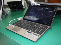 IFA 2010: Core i5-450M und Nvidia GT 330M müssen sich auch nicht verstecken.