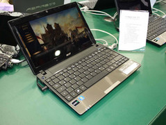 IFA 2010: Mit  HDMI-Port und HD-Grafik soll sogar das eine oder andere Spiel laufen. Ob das mit dem hier aufgespielten Anno 1404 klappt? Wir sind skeptisch.