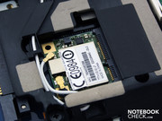 Das WLAN-Modul im Mini PCI-Express stammt von Broadcom (abgn).