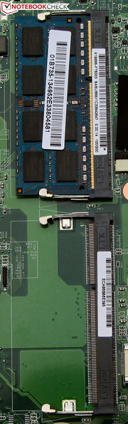 Zwei Arbeitsspeicherbänke stehen zur Verfügung.