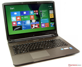 Das Akoya kann im Notebook-Modus...