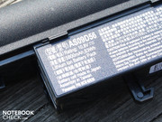 Der Akku liefert 63 Wattstunden (5.800 mAH).