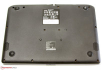 Eine Wartungsklappe ist nicht vorhanden.