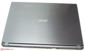 Trotz des günstigen Preises verbaut Acer Aluminiumelemente.