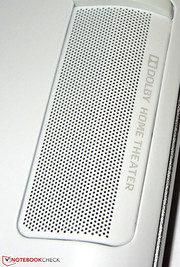 Die Lautsprecher befinden sich auf der Unterseite des Rechners.