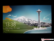 Ein starker Kontrast von 1580:1 und eine hohe Helligkeit erfreut das Auge.