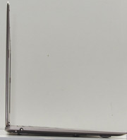 Ein sehr schlankes Gerät.