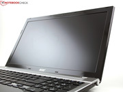 Das hat nicht nur IPS-typisch weite Blickwinkel, sondern auch einen extrem guten Kontrast.