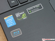 32 GB RAM (4 Module) und eine 256-GB-SSD plus Terrabyte-Festplatte runden das Paket ab.