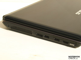 Asus N20A Linke Seite: Stromanschluss, E-SATA, 2x USB-2.0, HDMI, WiFi-Schalter