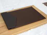 In der Luxus-Verpackung im Apple-Stil finden wir auch Zubehör.