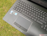 ...hält Asus sich weitgehend an das übliche Desktop-Layout.