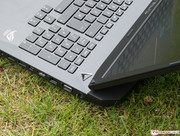 ...findet man an der Oberseite der Base.