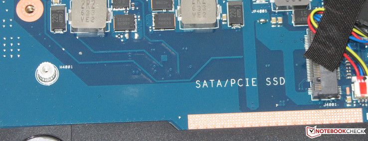 Ein freier M.2-Steckplatz ist vorhanden.