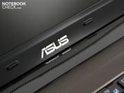 Asus bringt verschieden strukturierte Oberflächen zusammen.