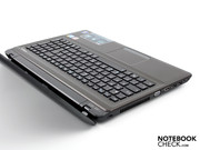 Das Display verhindert leider die Anbringung von Anschlüssen auf der Rückseite.