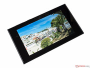 Das Asus MeMO Pad 7 mit Urlaubsfoto im 16:9-Format