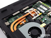 Der Core i5-430M Prozessor ist gesteckt, die Geforce GT 325M CPU ist aufgelötet.