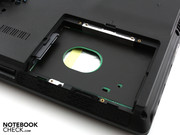 Letztere sitzt ohne Dämpfung im Gehäuse.