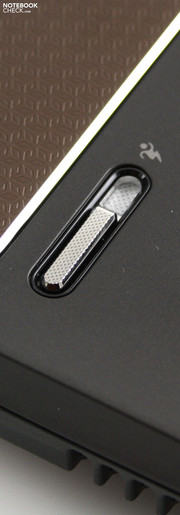 ASUS N82JQ-VX046V: Mit seiner hochwertigen Optik und Haptik ein Hingucker.