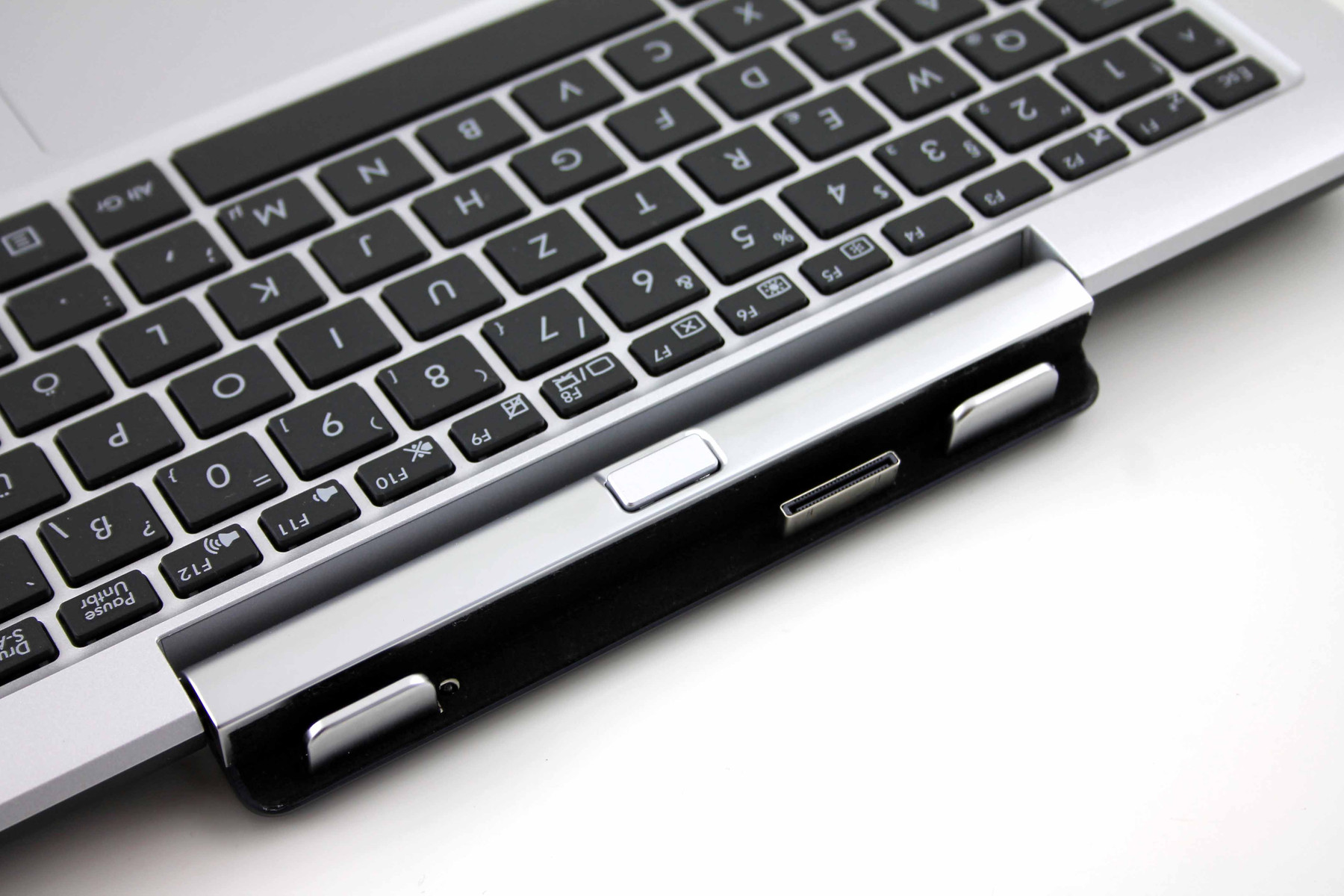 Test Medion Akoya P2214T MD 99430 Convertible - Notebookcheck.com Tests