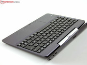 Die Tastatur enthält bei unserer 32 GB Tablet-Version keine Schaltkreise (nur USB 3.0 Port).