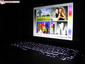 Tasten-Hintergrundbeleuchtung in 3 Helligkeitsstufen