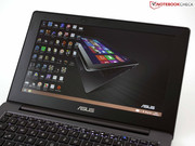 das mutiert im geschlossenen Zustand zum Tablet-PC.