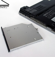 Das Notebook verfügt über insgesamt 4 USB Anschlüsse und einen HDMI Port.