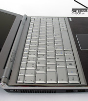 ...zeigt aber hinsichtlich ihres Tastenlayouts eine etwas gewöhnungsbedürftige Anordnung.