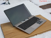 Jetzt kann das Gerät wie ein Subnotebook bedient werden.