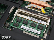 Im Testgerät ist einer der beiden DDR3-RAM Module unbelegt (2 GB).