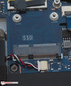 Ein freier Steckplatz für eine mSATA-SSD (Half Size) ist ebenfalls vorhanden.