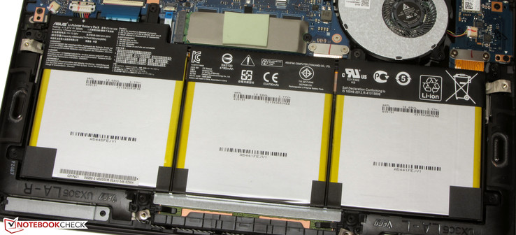 Der Akku bietet eine Kapazität von 56 Wh.