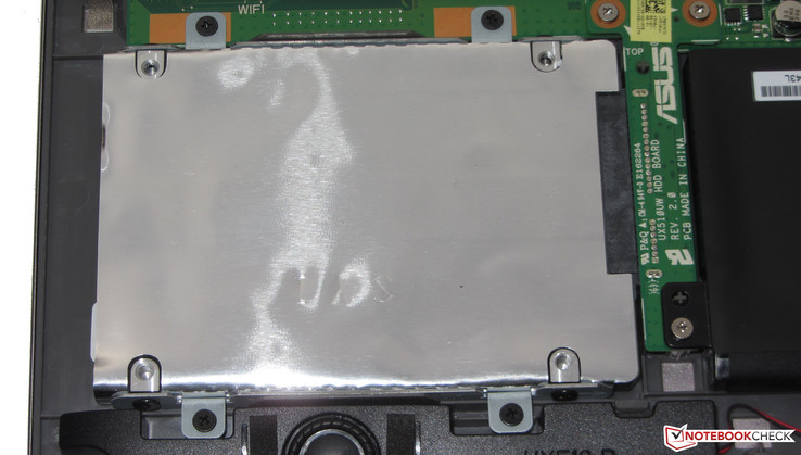 ...als auch die HDD könnten getauscht werden.