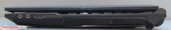 rechte Seite: DVD-Brenner, USB 2.0, Kopfhörerausgang, Mikrofoneingang