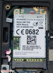 Ein Zugang zum Internet kann per Mobilfunknetz hergestellt werden.