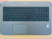 ... einer Basiseinheit, welche optional auch als Bluetooth-Tastatur dienen kann...