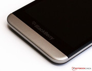 ...Hersteller misst 5 Zoll. Ein Zuwachs um 0,8 Zoll im Vergleich...