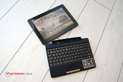 Unser Testgerät besteht aus Tablet und Docking-Tastatur.