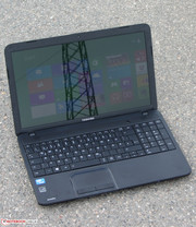 Das Satellite im Freien (bei bedecktem Himmel).