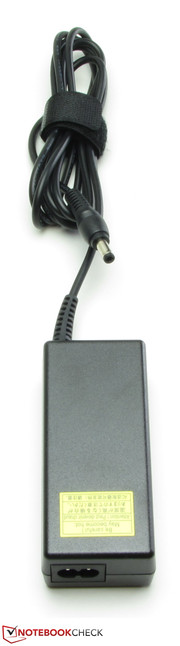 Das Netzteil wiegt 241 Gramm...