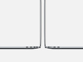Das 13 Zoll MacBook Pro mit vier USB-C Ports: Die Ports rechts haben reduzierte PCI Express-Bandbreite.